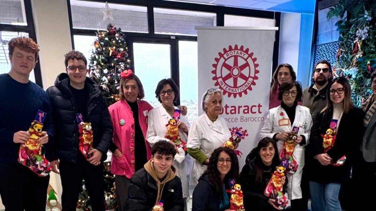 Befana Barocca, doni e solidarietà per i piccoli pazienti dell’oncologico pediatrico del “Vito Fazzi”